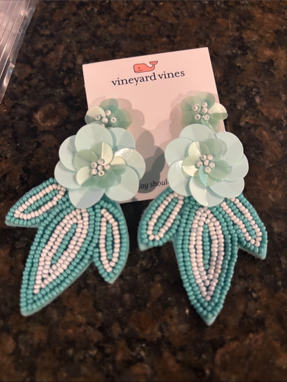 New Vineyard Vines Hibiscus Floral Earrings